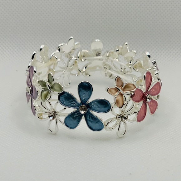 Jewelry - 🌸H*P🎊Enamel  Bracelet Bangle,adjustable,gift bag